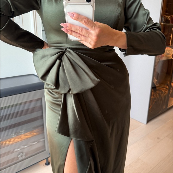 Mac Duggal Dark Green Long Sleeve Satin Dress Sz 6US - Picture 2 of 10